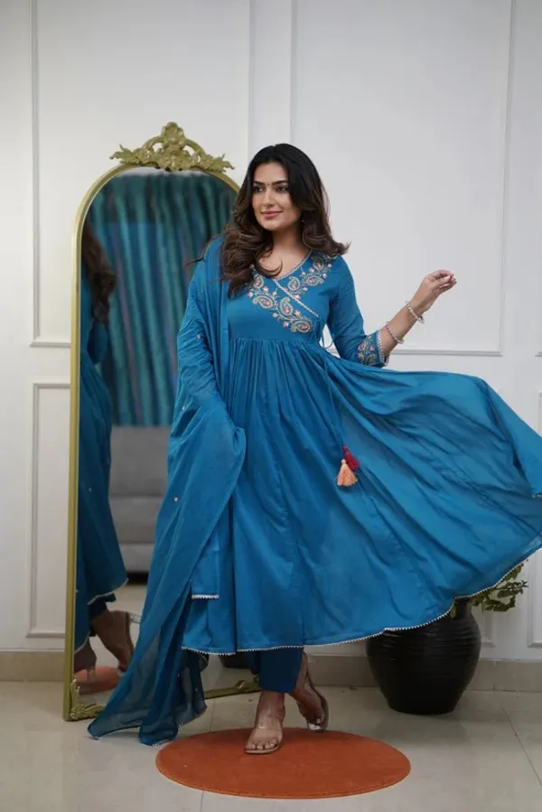 Blue_Georgette_Embroidered_Anarkali_Kurta_Set_For_Women