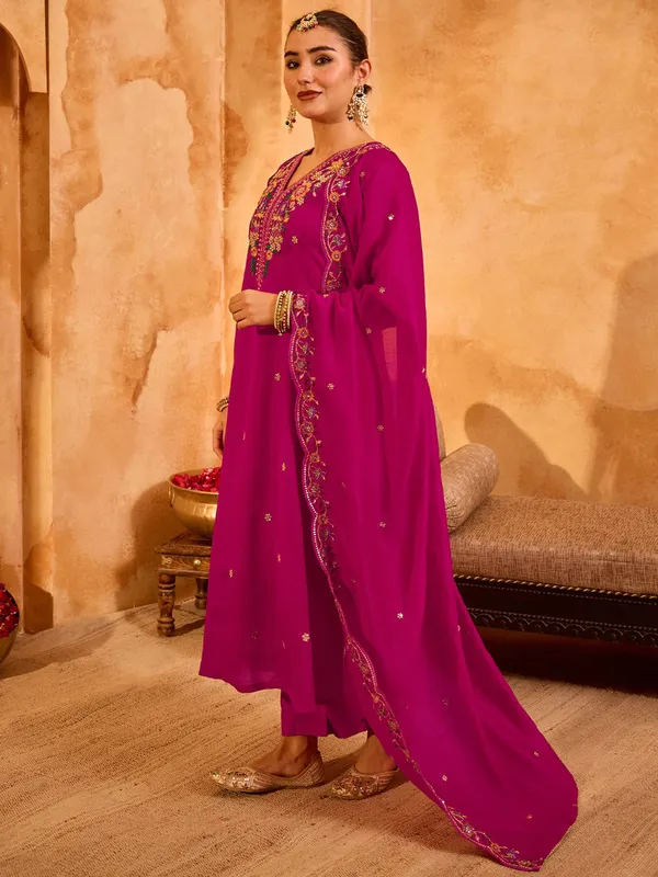 Magenta_Chanderi_Silk_Embroidered_Anarkali_Suit_Set_For_Women