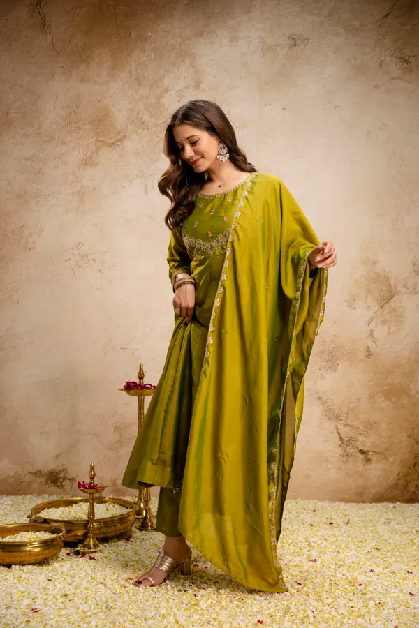 Green_Vichitra_Silk_Straight_Anarkali_Suit_Set_For_Women