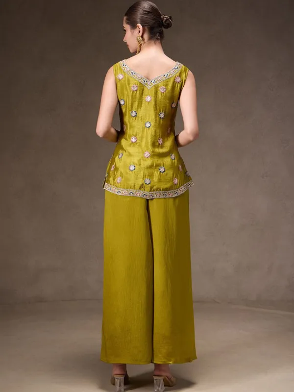 Premium_Embroidery_Ethnic_Wear_Set_Festive_Embroidered_Kurta_Palazzo_Set