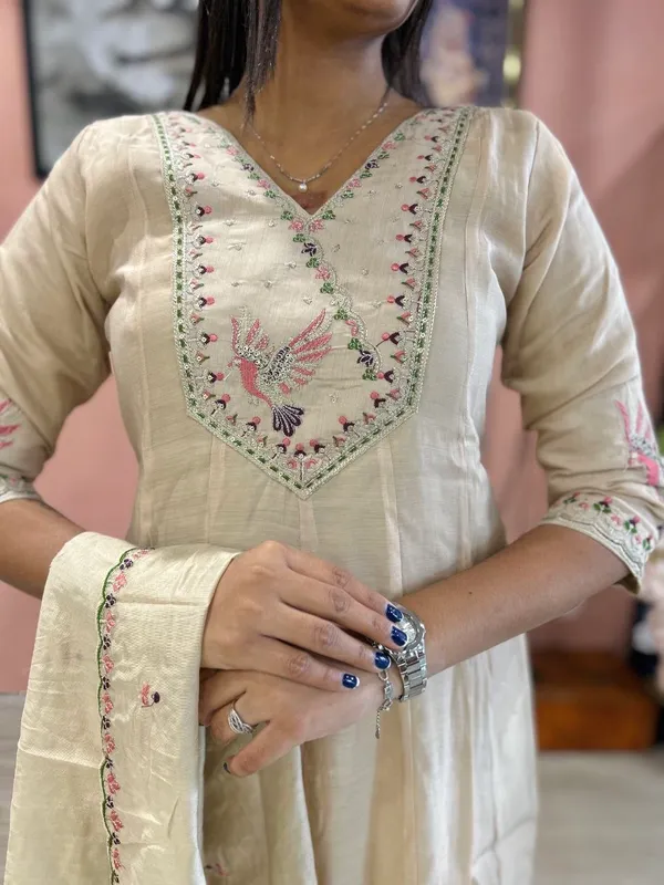 Cream_Chanderi_Silk_Straight_Embroidered_Kurta_Set_For_Women