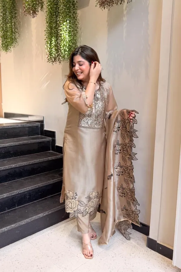 Women_s_Brown_Floral_Embroidered_Anarkali_Ethnic_Wear