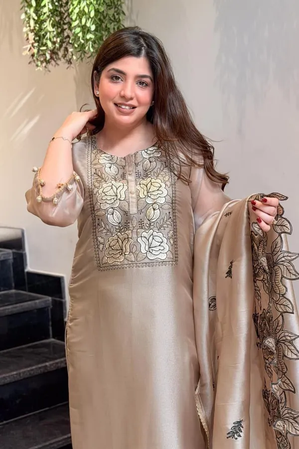 Women_s_Brown_Floral_Embroidered_Anarkali_Ethnic_Wear