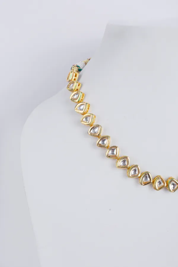 Golden_Kundan_Teardrop_Necklace_And_Earrings_Set_For_Women