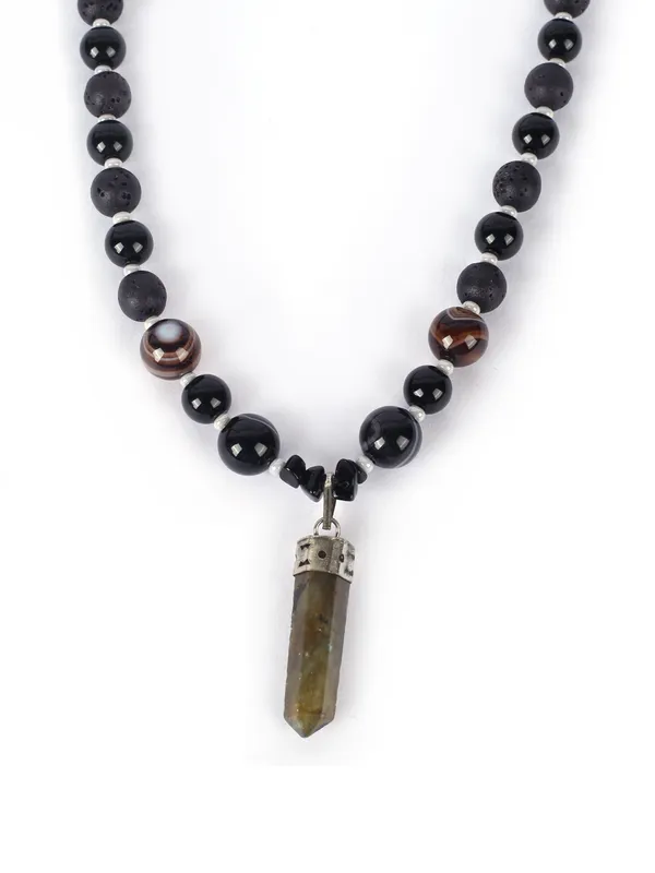 Black_Semi-Precious_Stone_Pendant_Necklace_For_Women