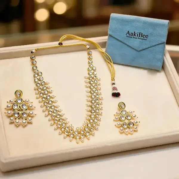 White_Kundan_Pearl_Traditional_Necklace_Set_For_Women