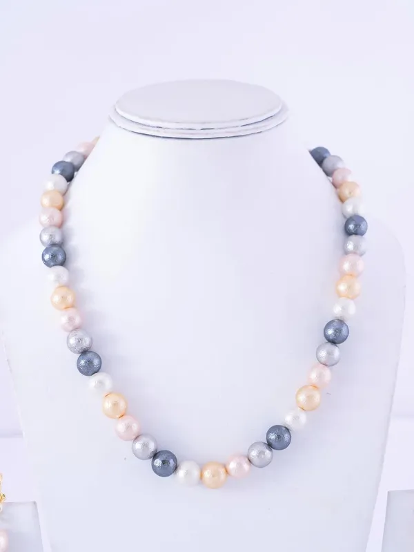 Multicolor_Shell_Pearl_Texture_Necklace_Set_With_Earrings_For_Women