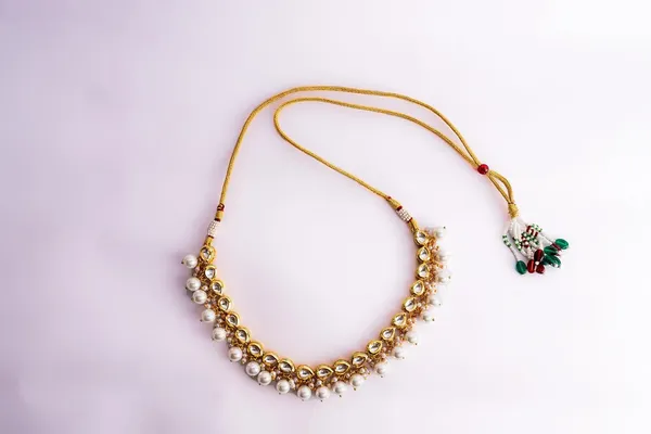 Golden_And_White_Kundan_Pearl_Single_Line_Necklace_Set_With_Earrings_For_Women
