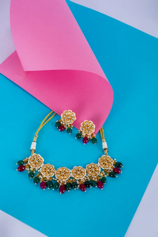 Red_And_Green_Kundan_Floral_Necklace_And_Earrings_Set_For_Women
