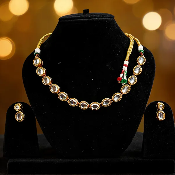 Golden_Kundan_Necklace_Set_For_Women