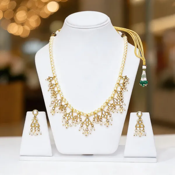 Golden_Kundan_Pearl_Necklace_Set_For_Women