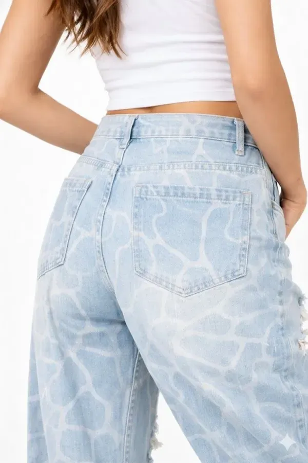 Light_Blue_Loose_Fit_Jeans_For_Women