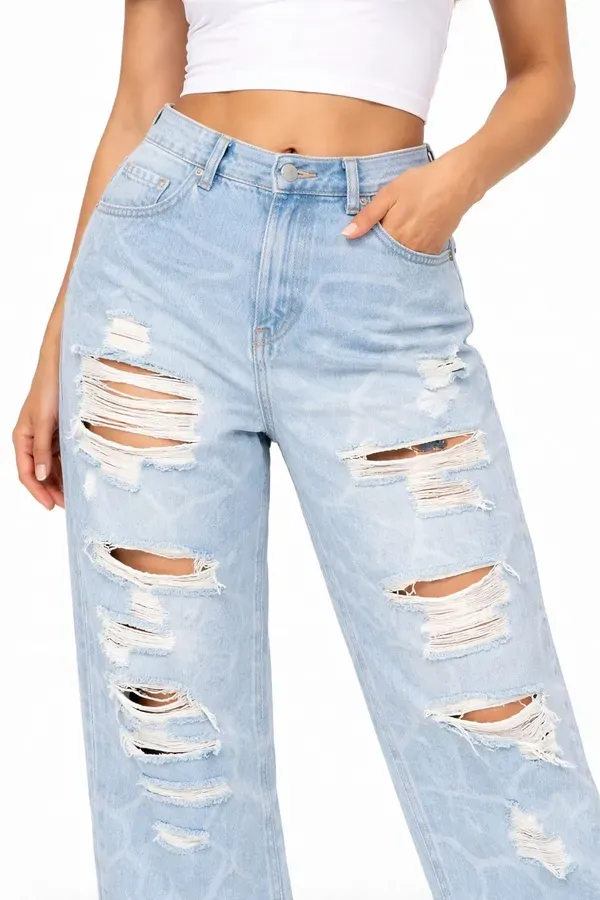 Light_Blue_Loose_Fit_Jeans_For_Women