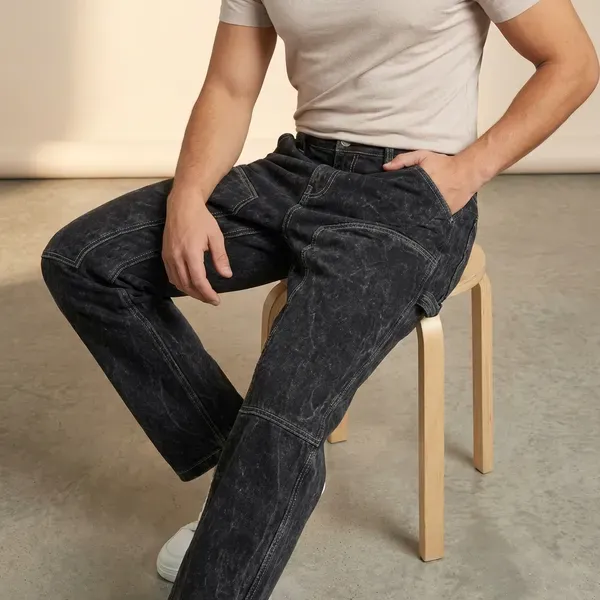 Black_Straight_Fit_Jeans_For_Men