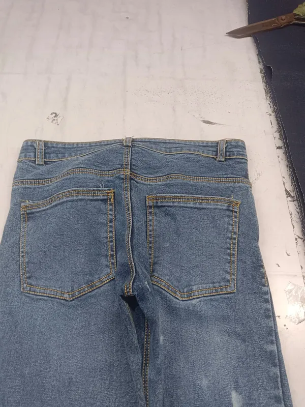 Blue_Denim_Regular_Fit_Jeans_for_Men