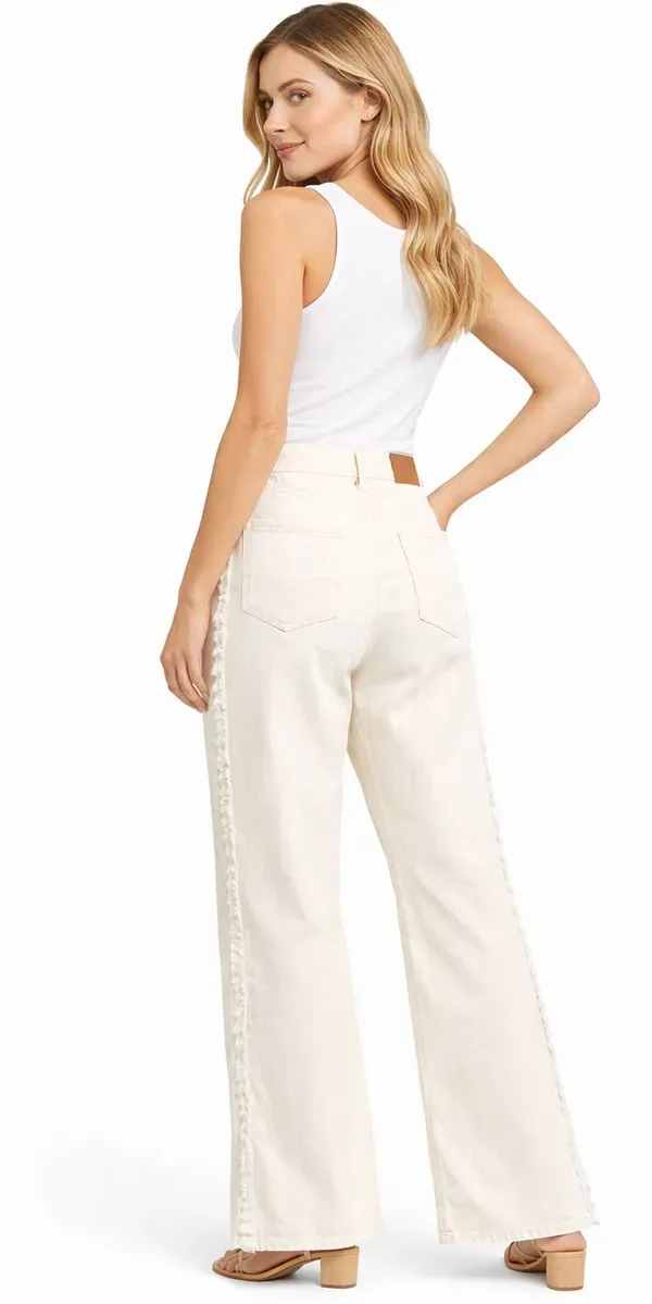 Beige_Straight_Fit_Jeans_For_Women