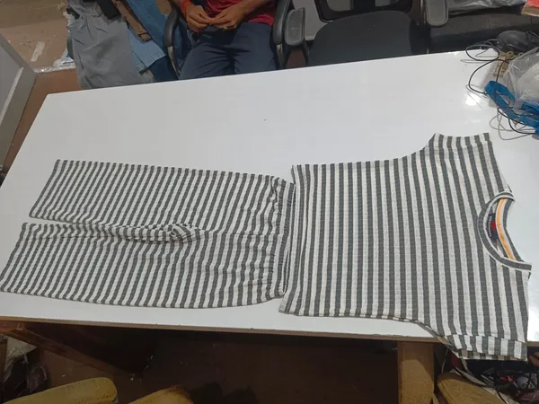 Grey_Striped_Sleeveless_Vest_for_Men