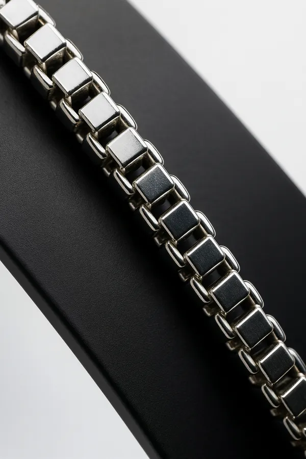 Premium_Silver_Box_Chain_Minimal_Durable_Modern_Default_Title