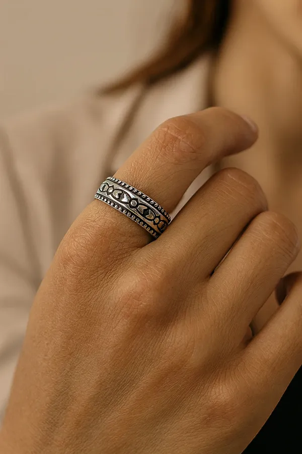 Echoes_Of_Valor_Oxidised_925_Silver_Patterned_Rings_For_Fearless_Hearts_Default_Title