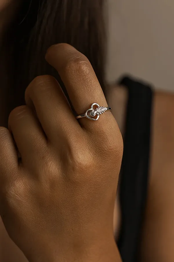 Whispering_Heart_Muse_925_Silver_Diamond_Rings_For_Loves_That_Start_Softly_Default_Title