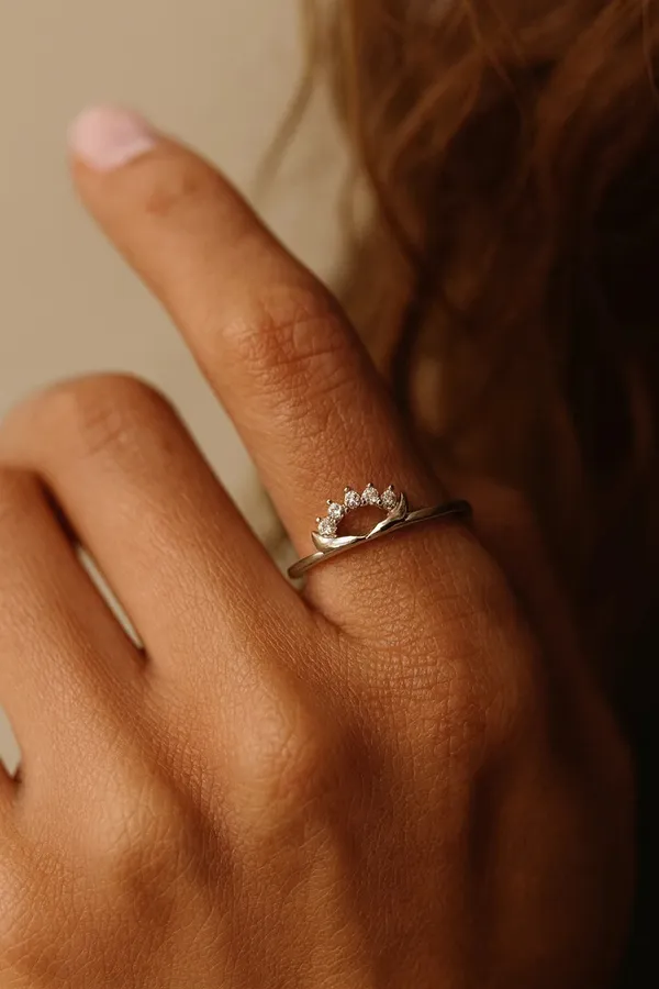Crowned_Heart_Aurora_925_Silver_Diamond_Rings_For_Queens_Of_Everyday_Grace_Default_Title