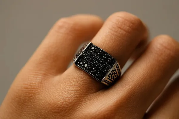 Nightshield_Monarch_925_Oxidised_Silver_Black_Stone_Rings_For_Quiet_Authority_Default_Title
