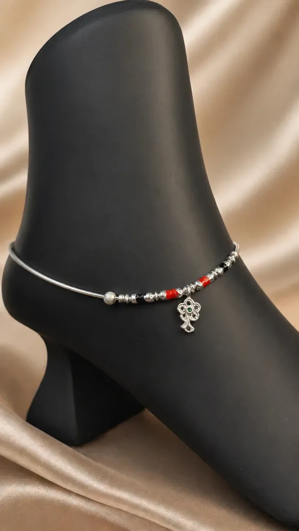 Enchanted_Talisman_925_Sterling_Silver_Anklet_With_Emerald_Green_Charm_Glow_Single