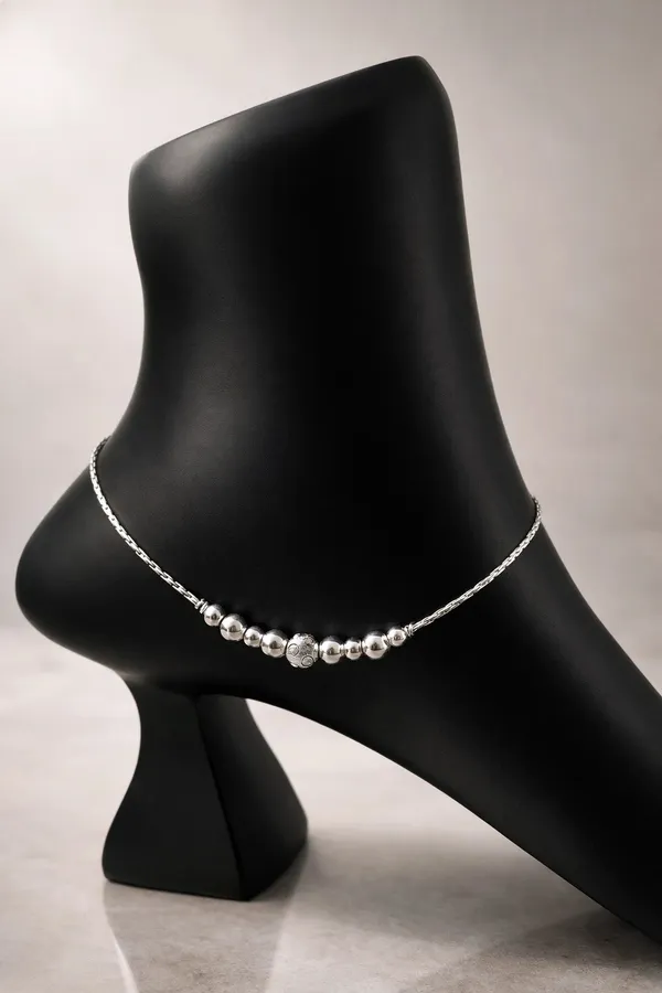 Starlit_Drift_Textured_Beaded_Silver_Anklet_A_Subtle_Gleam_For_Every_Step_Pair