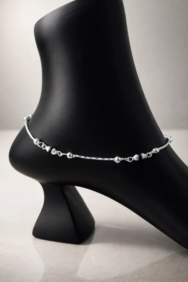 Midnight_Thread_Silver_Anklet_Sleek_Beaded_Charms_For_Effortless_Grace_Pair
