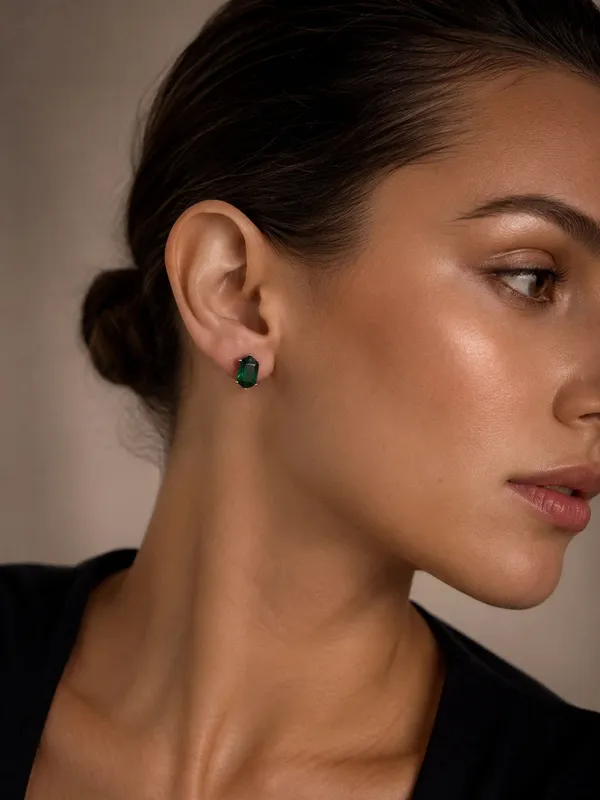 Emerald_Radiance_Majestic_Oxidised_Silver_Stud_Earrings_Default_Title