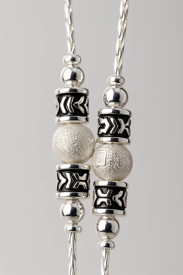 Dancing_Shadows_Black_Beaded_Oxidised_Silver_Anklets_Single