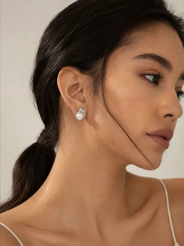 Elysian_Radiance_Opulent_Pearl_Silver_Earrings_Default_Title