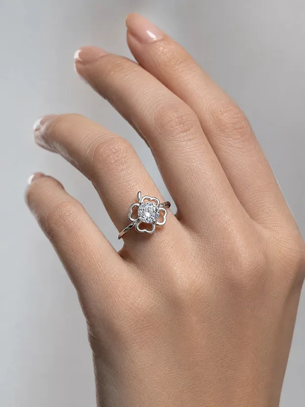 Blossom_Radiance_Silver_Floral_Rings_With_Lustrous_Diamonds_Default_Title