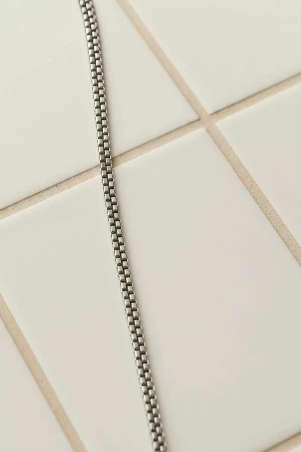 Midnight_Elegance_The_Shimmering_Silver_Weave_Chain_Default_Title