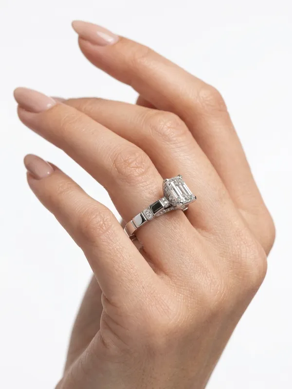 Diamond_Rings_Celestial_V_Crown_With_Baguette_Accents_Default_Title