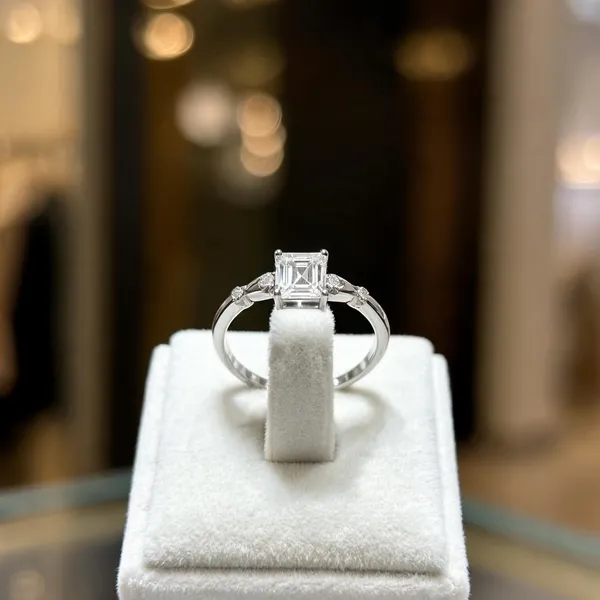 Diamond_Rings_Architectural_Step_Cut_Setting_With_Side_Brilliance