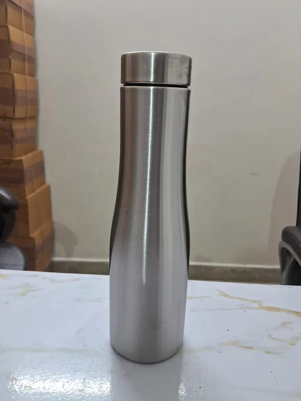 Stainless_steel_water_bottle_1000ml