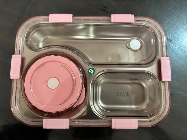 Lunch_Box_-_Koi_Koi