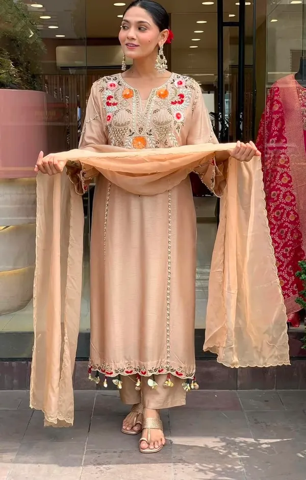 Peach_Chanderi_Unstiched_Suit_Set_For_Women