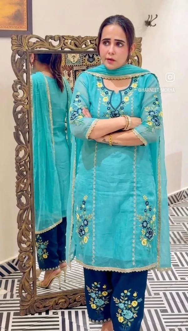 Turquoise_Cotton_Unstiched_Suit_Set_For_Women