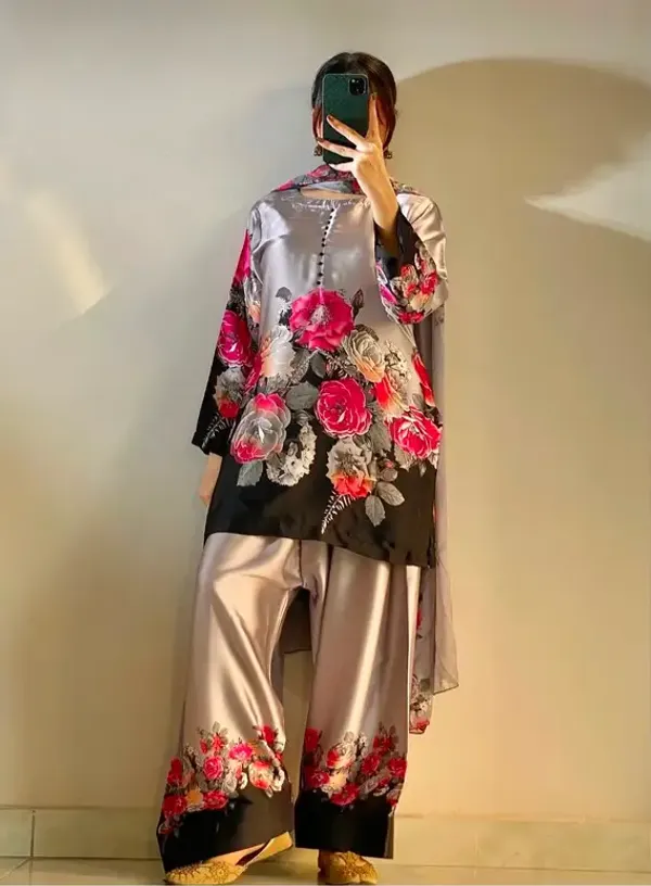 Multicolor_Rayon_Unstiched_Suit_Set_For_Women