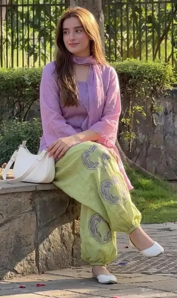 Lavender_Rayon_Unstiched_Suit_Set_For_Women
