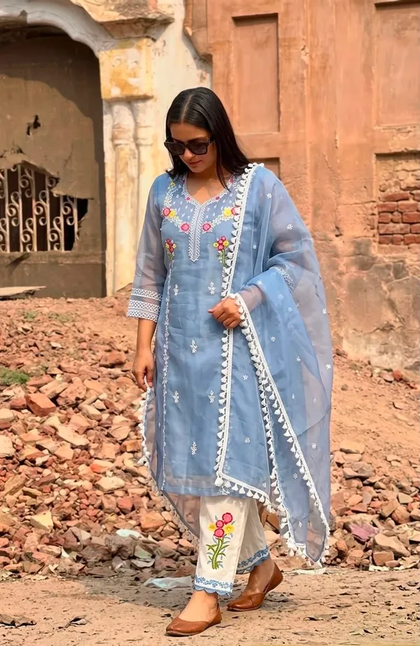 Blue_Cotton_Unstiched_Suit_Set_For_Women