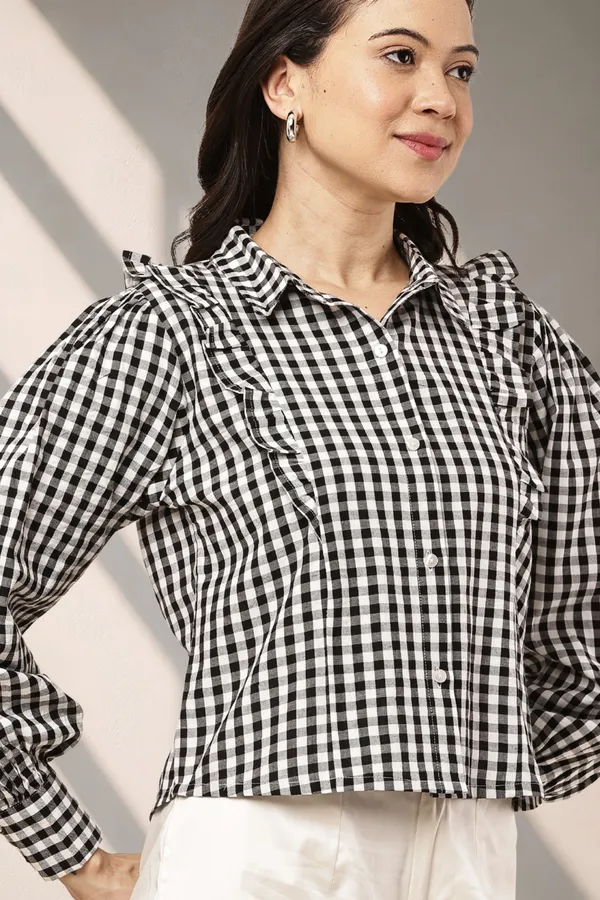 Black_Cotton_Checkered_Cropped_Shirt_For_Women