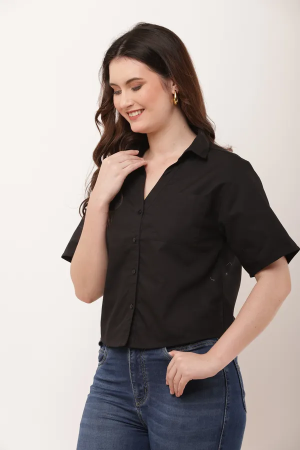 Black_Cotton_Short_Sleeve_Cropped_Shirt_For_Women