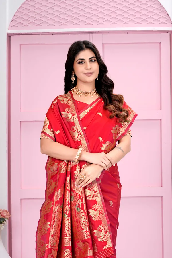 Red_Jacquard_Pure_Silk_Saree