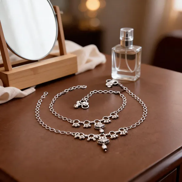 Silver_Brass_Charm_Chain_Anklet_For_Women
