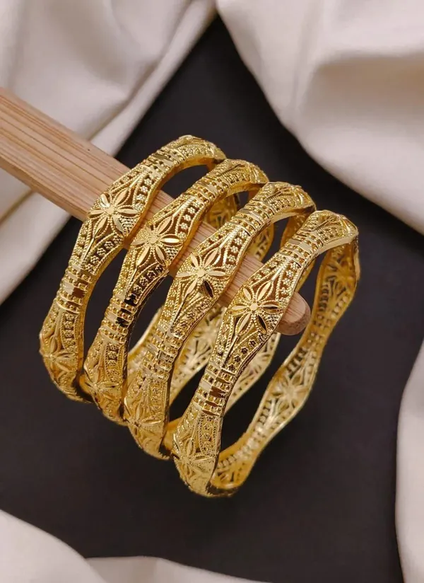 Gold_Tone_Traditional_Floral_Bangles_For_Women