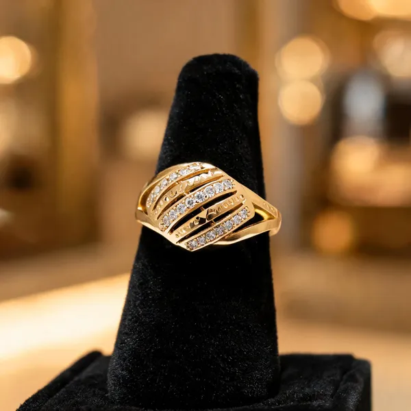 Gold_Brass_Crystal_Embellished_Statement_Ring_Set_For_Women