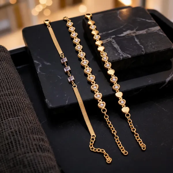 Gold_Brass_Heart_Motif_Chain_Bracelet_Set_For_Women